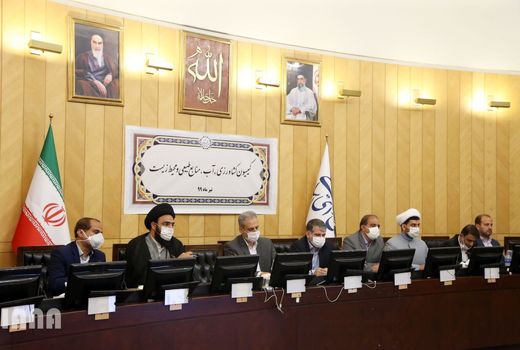 قیمت مرغ با توزیع ذخایر کاهش می‌یابد