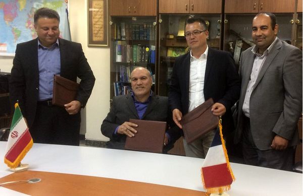 ایران و فرانسه، در تولید میگو سرمایه‌گذاری مشترک می‌کنند/ امضای قرارداد 20 میلیون یورویی تولید مشترک و صادرات سالانه 1000 تن میگو در سال/ انجام تمام مراحل در ایران برای نخستین‌بار