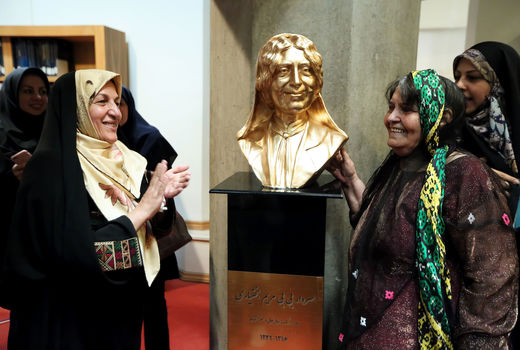 الگوسازی از زنان آزاده‌ی ایرانی در کتابخانه ملی
