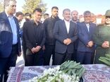 تجدید میثاق وزیر جهاد کشاورزی با شهدای شهرستان خمینی شهر