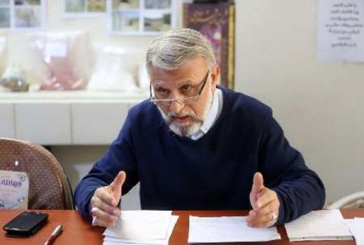 برخی از نمایندگان دنبال منافع سیاسی و جناحی هستند