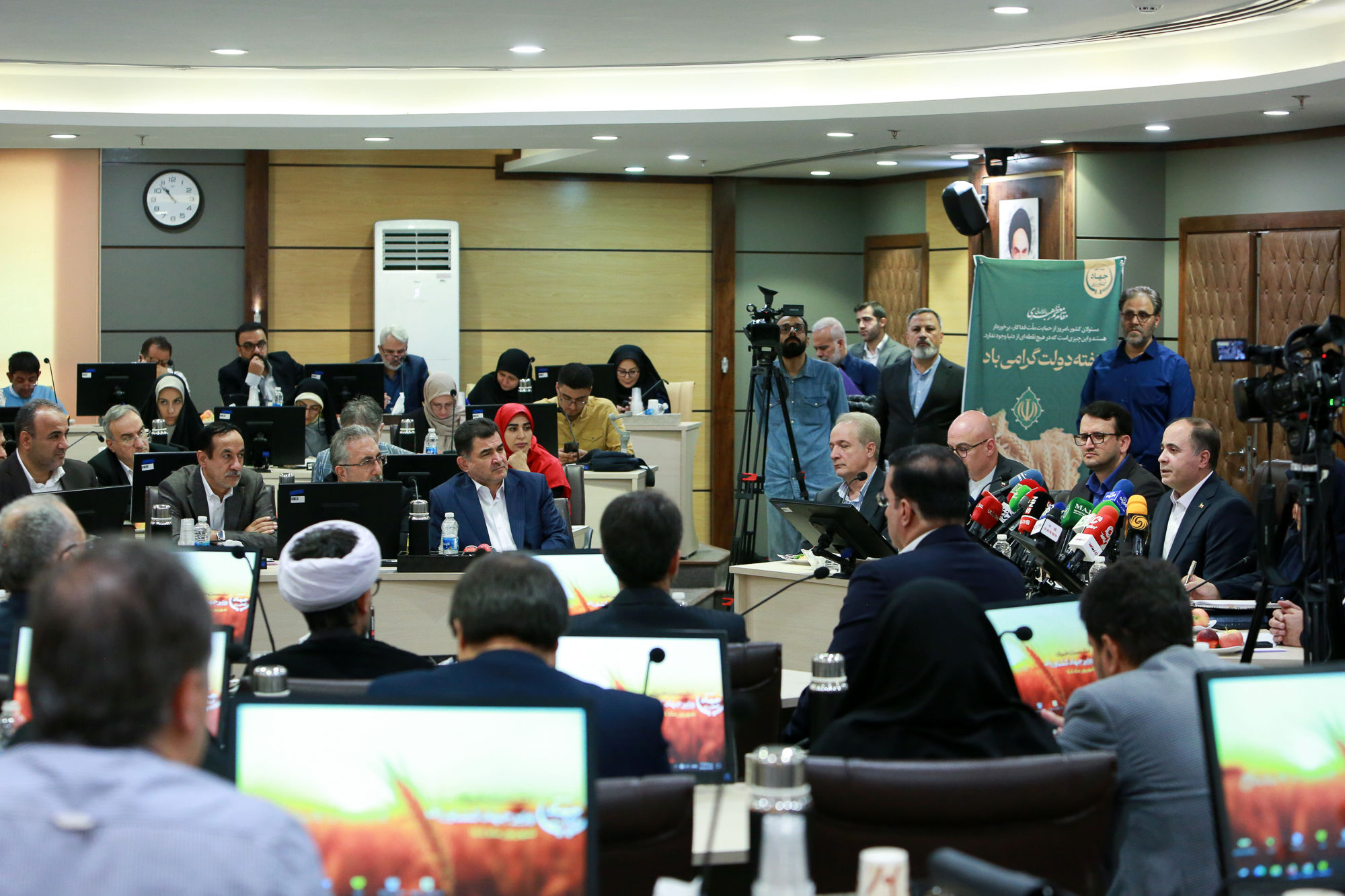  دومین نشست خبری وزیر جهاد کشاورزی 