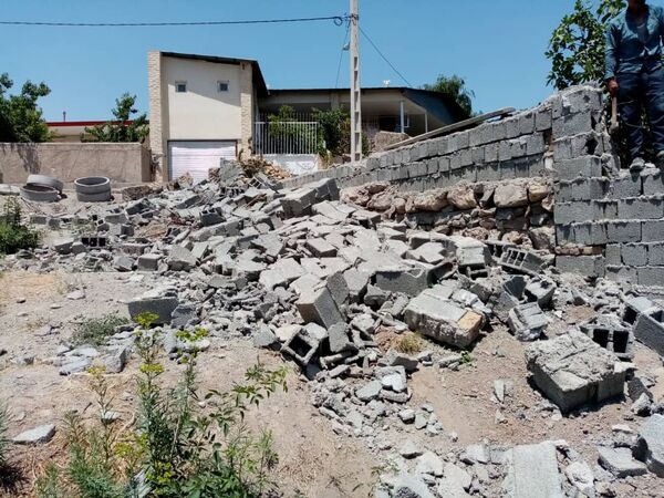چهار بنای غیر مجاز در اراضی کشاورزی شهرستان آبیک تخریب شد 