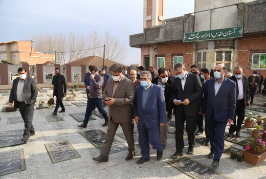 تجدید میثاق وزیر جهاد کشاورزی با شهدای شهرستان فریدون کنار