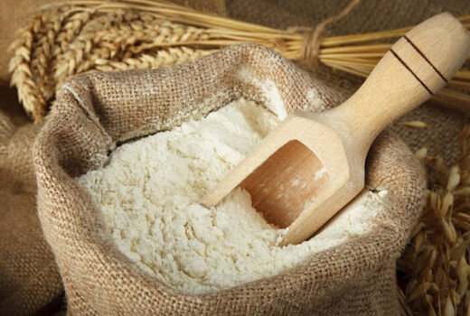 واقعی شدن قیمت آرد صنایع به قاچاق این کالا پایان می‌دهد