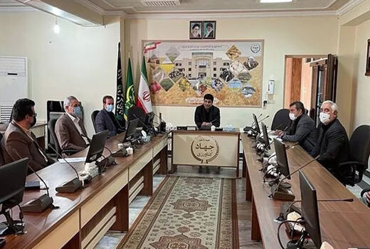 خرید تضمینی سیب درجه سه و صنعتی باغداران  در آذربایجان شرقی