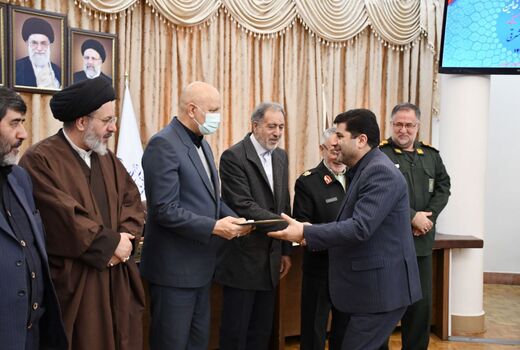 در مراسم تجلیل از فعالین ستاد اربعین از رئیس سازمان جهاد کشاورزی آذربایجان شرقی تجلیل شد
