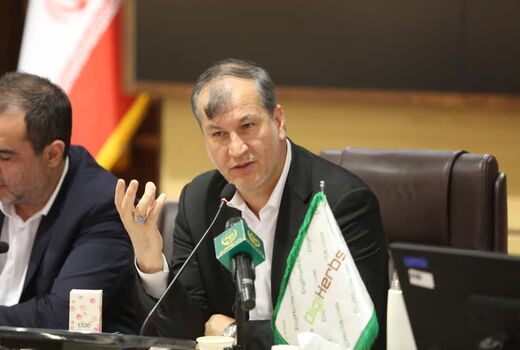 تاکید بر شناسنامه‌دار کردن باغات گل محمدی در کشور