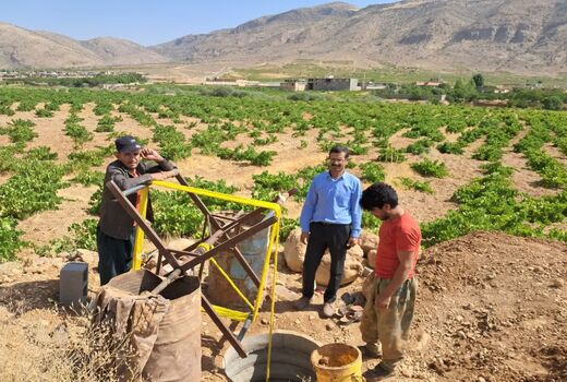 مرمت و لایروبی 6 رشته قنات در اقلید