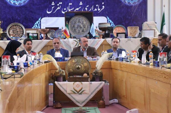 تفاهم‌نامه خواهرخواندگی «تفرشی‌دوزی» و «خامه‌دوزی» به امضا رسید