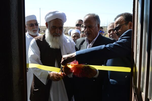 افتتاح و بهره برداری از طرح آبیاری تحت فشار در شهرستان درمیان