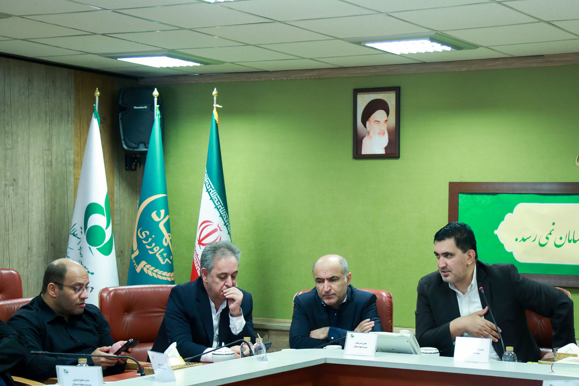  هشتمین جلسه شورای مدیران موسسه جهاد استقلال 