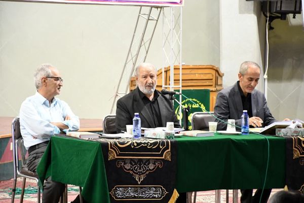 احساس استغنا، آفتِ قدرت و ثروت