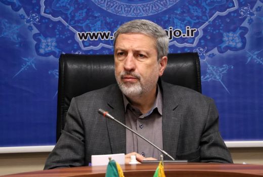 کشت‌های سبزی و صیفی به کشت گلخانه‌‌ای تبدیل شود