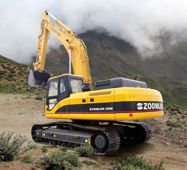 اسقرار 12 دستگاه بیل مکانیکی در مناطق سیل زده چهارمحال و بختیاری 