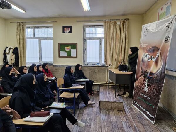 آگاه سازی دانش آموزان یکی از بهترین راه‌ها برای حفاظت از خاک