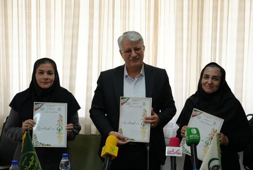 تفاهم‌نامه سه‌جانبه برای توسعه تجاری‌سازی گیاهان دارویی امضا شد