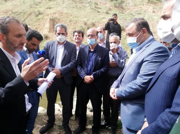 بازدید از ایستگاه پمپاژ نیدوله صورت گرفت/ ۱۰۳هکتار از باغات شهرستان آبیاری میشود