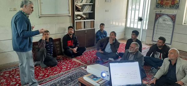 آشنایی عشایر رامهرمزی با اصول پرواربندی گوسفند و بز