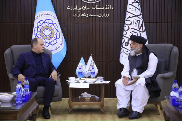تسهیل صادرات و ترانزیت در دستور کار ایران و افغانستان / تأکید بر برگزاری هفتمین کمیسیون مشترک