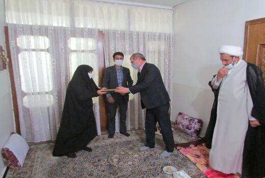 دیدارمسئولین سازمان جهاد کشاورزی خراسان شمالی با خانواده معظم شهدا به مناسبت گرامیداشت هفته جهاد کشاورزی 