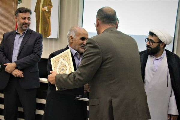 مراسم تکریم ومعارفه مدیر کل غله و خدمات بازرگانی استان چهارمحال وبختیاری
