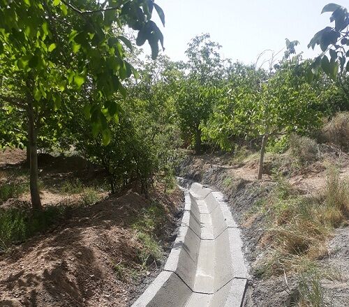 آغاز احداث یک کانال آبیاری در نی ریز 