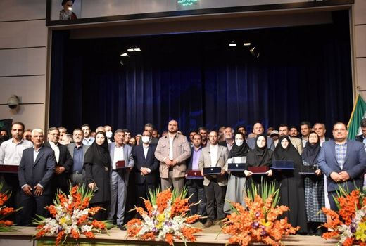 نمونه های بخش کشاورزی استان تهران همزمان با هفته جهاد کشاورزی تقدیر شدند