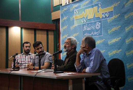 برخی از جریانات داخلی به دنبال تطهیر چهره منافقین هستند