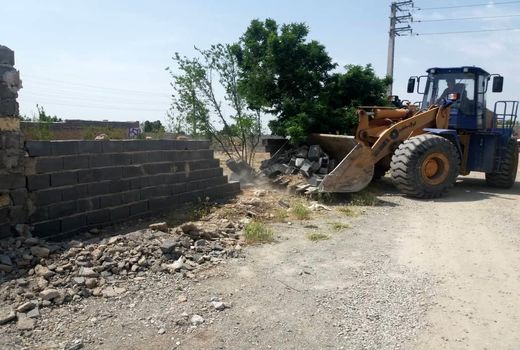 بیش از50هزارمترمربع اراضی کشاورزی ورامین طی دو روز آزادسازی شد