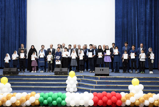 تجلیل از نقاشی های برتر روز جهانی تخم مرغ در تبریز