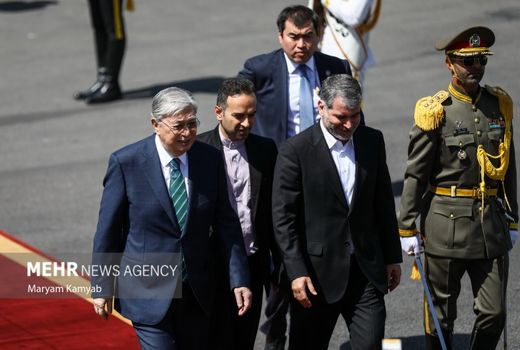 استقبال وزیر جهاد کشاورزی از رئیس‌جمهور قزاقستان در فرودگاه مهرآباد