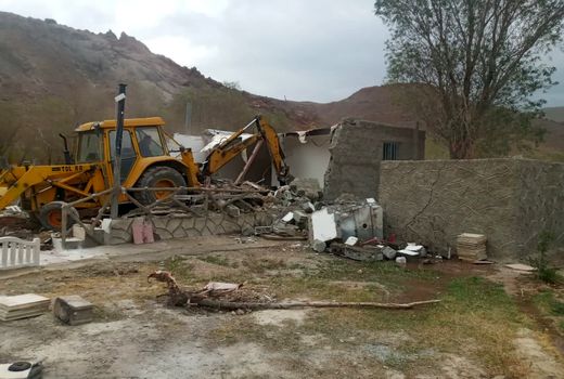 قلع و قمع 37 مورد از ساخت و سازهای غیرمجاز در آذربایجان شرقی