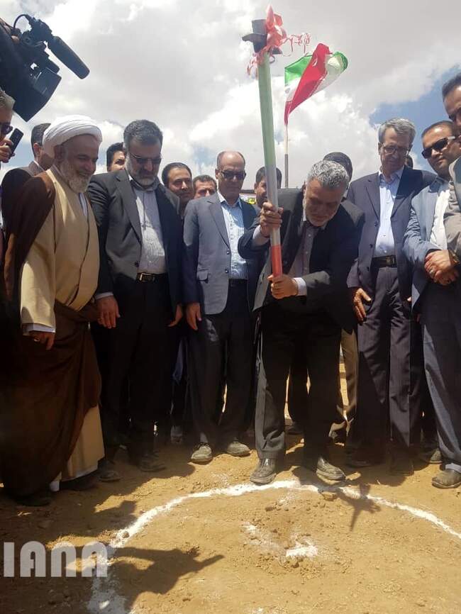 بازدید و بهره برداری پروژه های بخش کشاورزی در سفر وزیر جهاد کشاورزی به استان فارس