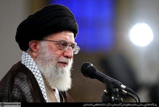 در قانون‌گذاری در پی حل واقعی مشکلات باشید 