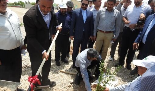 کلنگ‌زنی نیروگاه خورشیدی ۶.۵ مگاواتی نیروگاه سیکل ترکیبی جهرم