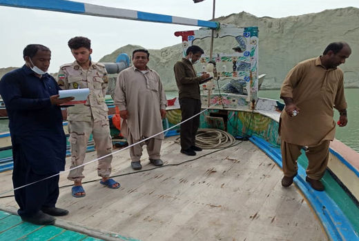 سرشماری و بازدید شناورهای کلاس لنج صیادی در بندرچابهار آغازشد