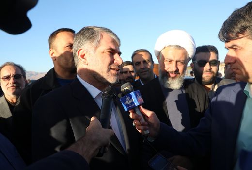 رشد و توسعه گلخانه های کشور در مقیاس های صنعتی در شهرک‌های کشاورزی در قانون بودجه ۱۴۰۲