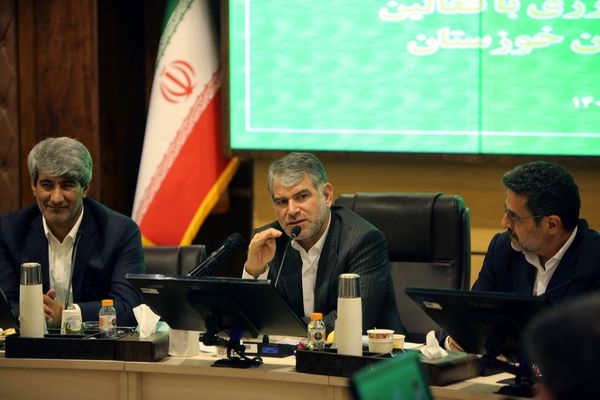  الگوی کشت با سیاست‌های قیمتی و غیرقیمتی سبب انگیزه برای تغییر ریل می‌شود