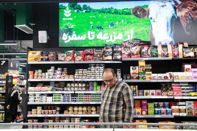  تولید بدون وقفه کالاهای اساسی در فروشگاه زنجیره ای جاهد بازار   