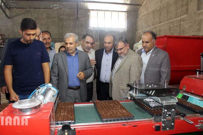 بازدید معاون امور باغبانی وزیر جهاد کشاورزی از پروژه های کشاورزی شهرستان پیشوا