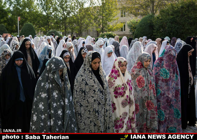 اقامه نماز عید فطر در دهکده المپیک