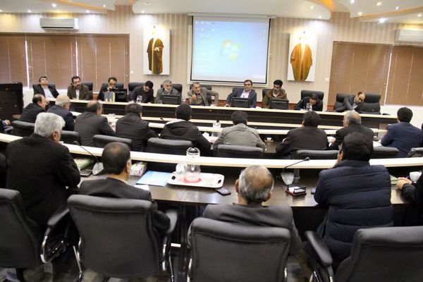 برگزاری جلسه بررسی و رفع  مشکلات مجتمع گلخانه‌ای 