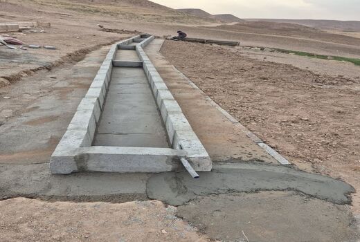 ۴۱۷ متر آبشخور برای تأمین آب سالم دام عشایر قزوین احداث و توزیع شد