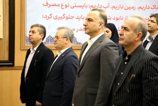 تمرکز بر پژوهش‌های خاک و آب برای ارتقای بهره‌وری کشاورزی در مراسم تجلیل از پژوهشگران