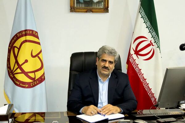 اجرای طرح تحقیقاتی برای بی‌نیازی از واردات 150 هزار تن گوشت قرمز/ دانش فنی خوراک کامل دام در اختیار دامداران سنتی قرار گرفت