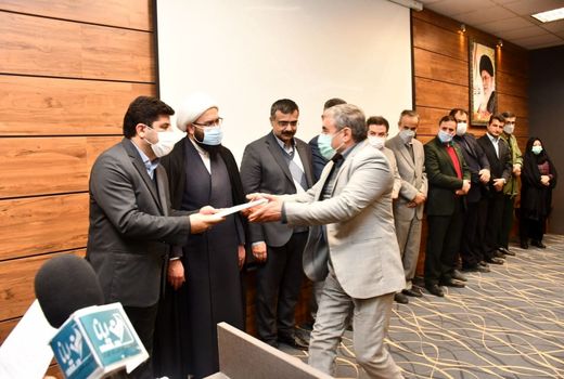 تجلیل از پژوهشگران، محققان و مروجان برگزیده استان آذربایجان شرقی  در بخش کشاورزی