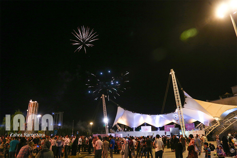  آبنمای موزیکال در شب عید غدیر