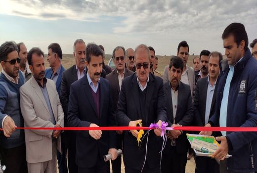 سیستم آبیاری تحت فشار پیوند بیستون قصرشیرین در استان کرمانشاه افتتاح شد 