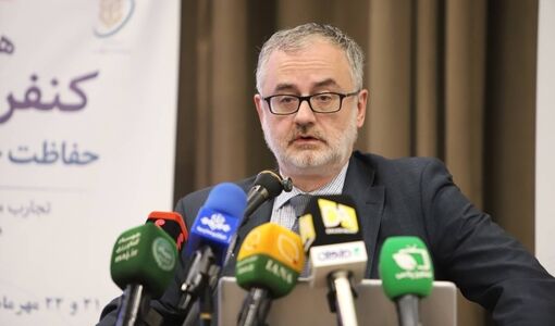 فرسایش خاک و تخریب سرزمین، امنیت غذایی و معیشت مردم را تهدید می‌کند